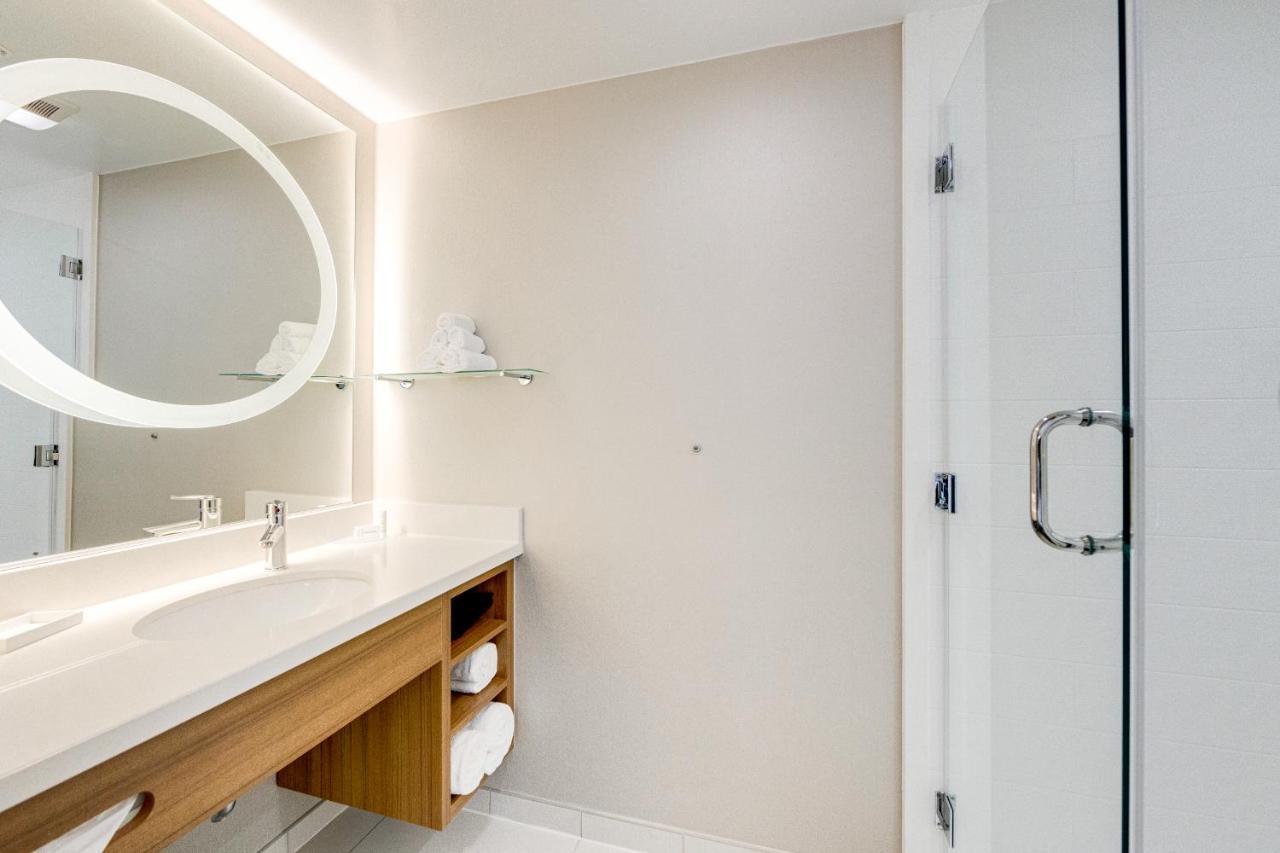 Springhill By Marriott Houston Hotel