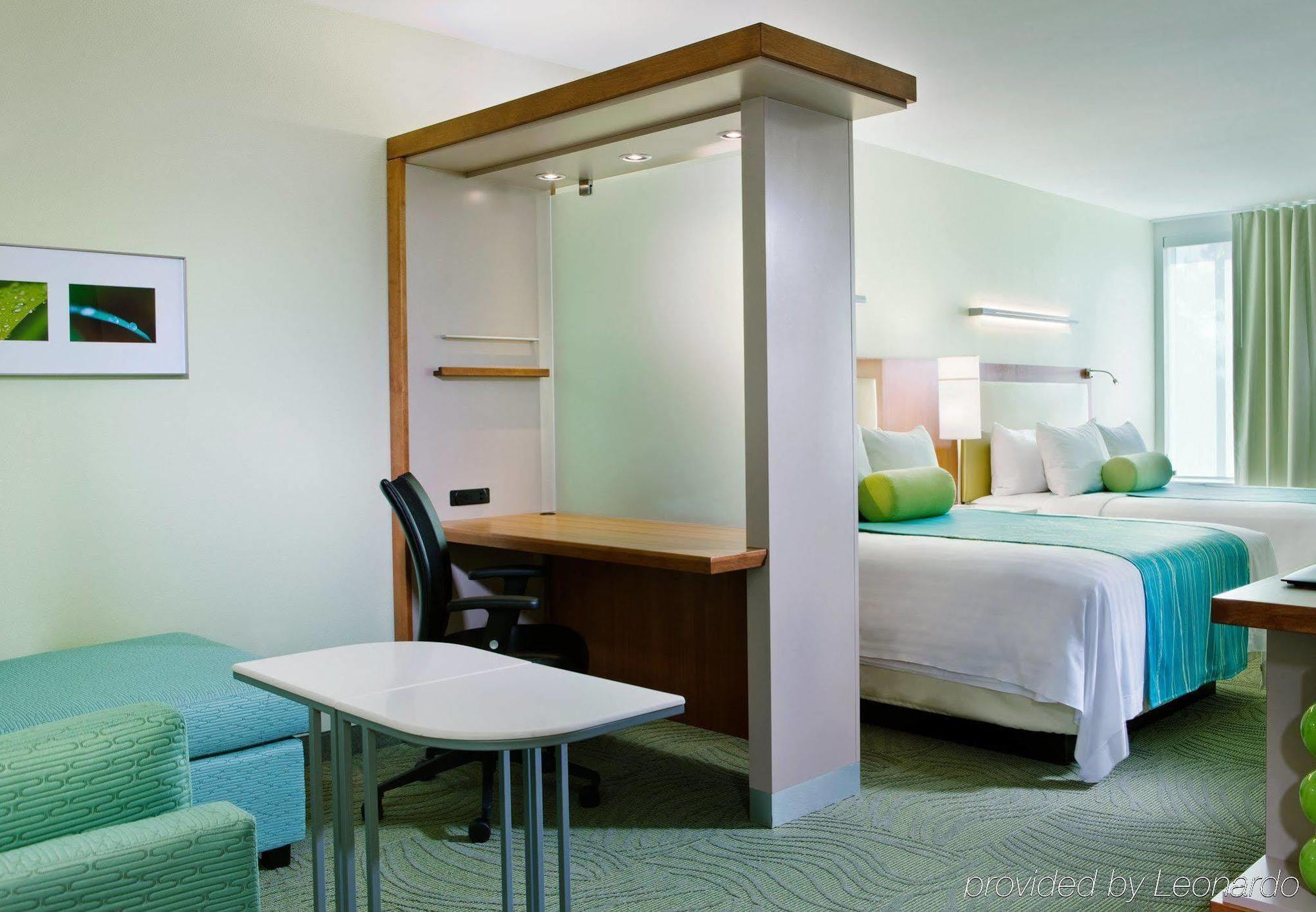 Springhill By Marriott Houston Hotel 3*