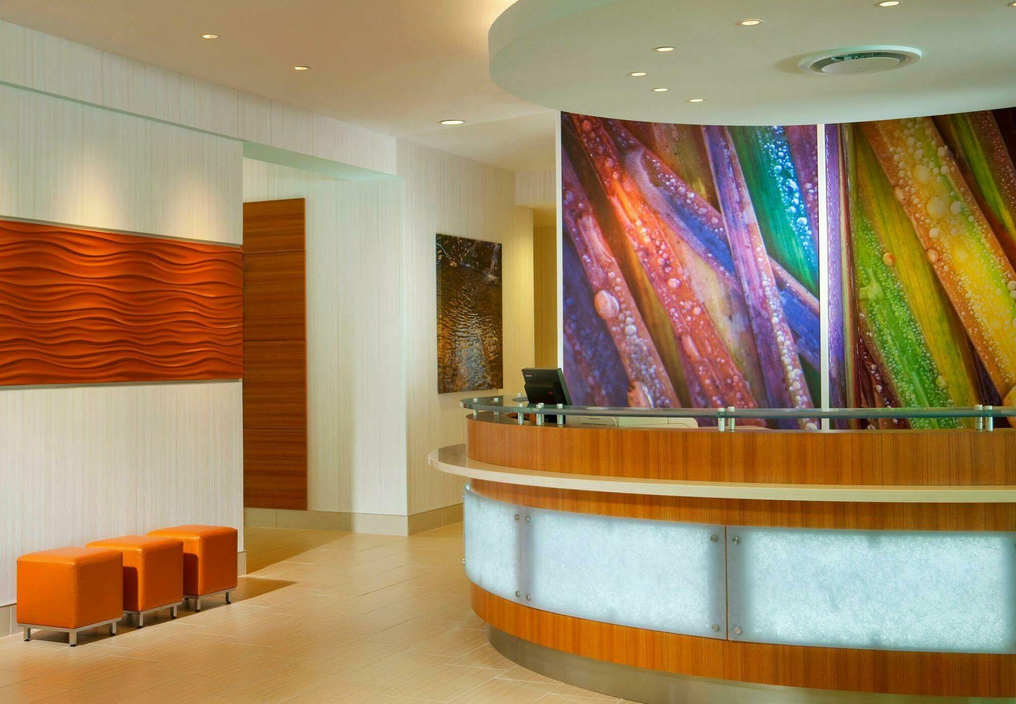 Springhill By Marriott Houston Hotel 3*